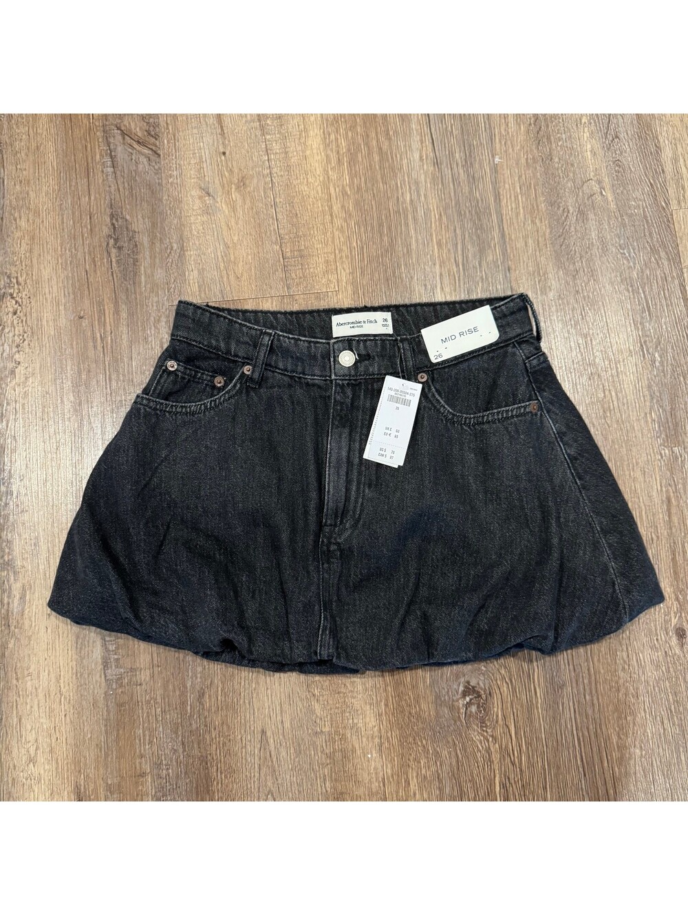 Abercrombie & Fitch NWT Mid Rise Ruffle Black Denim Mini Skirt Size 26